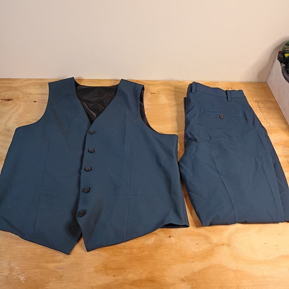 SUITSHOP Mens Teal 2-Piece Suit Set Vest 40T Pants 34L Modern Fit Stretch
